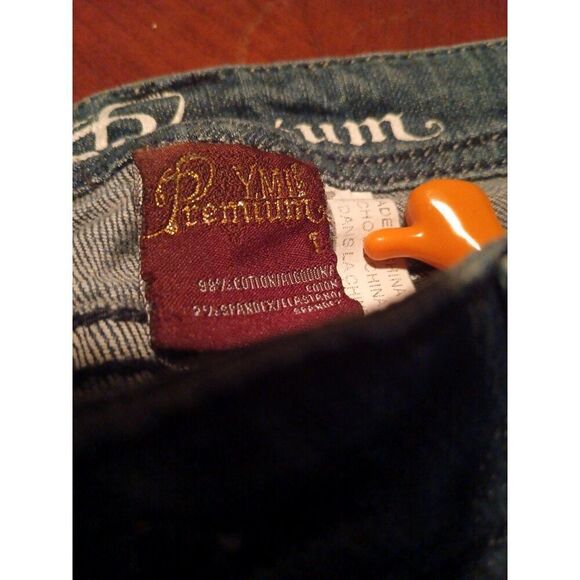YMI Premium Blue Jeans - Size: 1     (1092) - Picture 3 of 6
